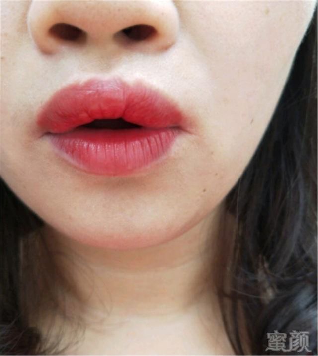 女人"唇型"一般分这5种,三种好看,两种丑,快看看你是哪种?